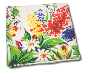 Meadow table cloth with lush green design